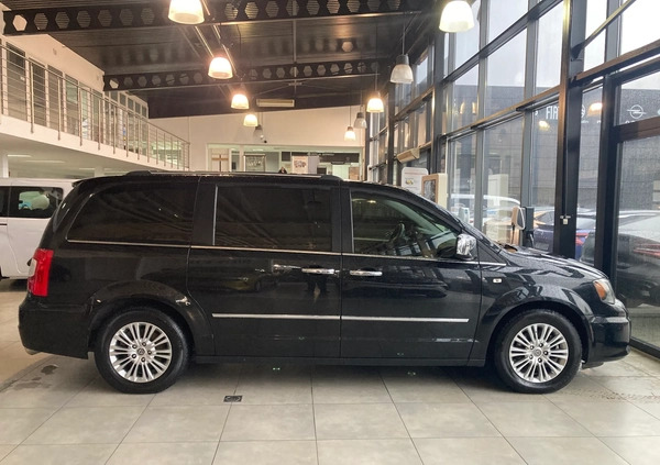 Lancia Voyager cena 40900 przebieg: 253205, rok produkcji 2011 z Opatów małe 407